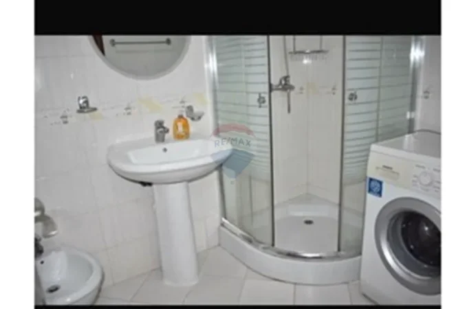 Tirane, jepet me qera apartament , 80 m² 551 € 