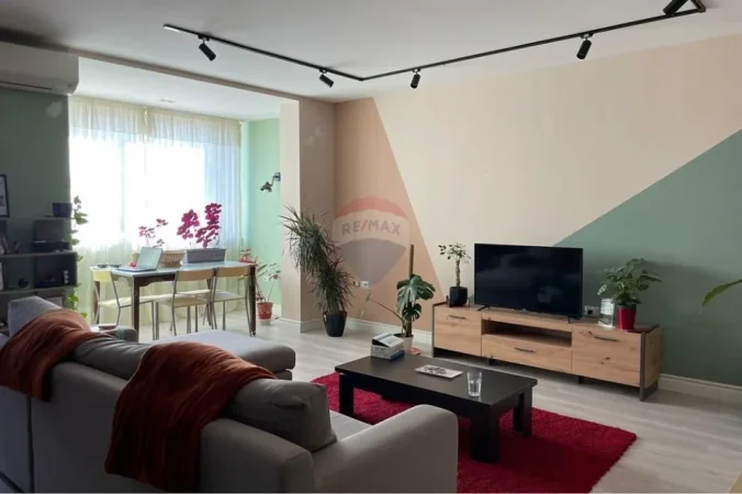 Tirane, jepet me qera apartament , 120 m² 573 € 