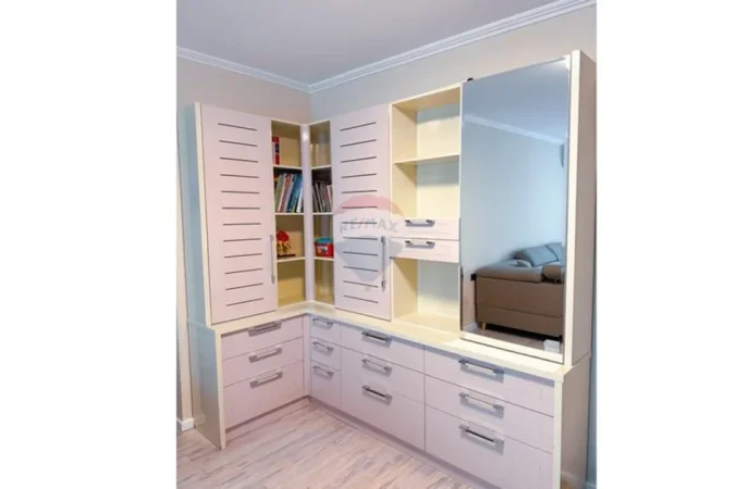 Tirane, jepet me qera apartament , 75 m² 900 € 