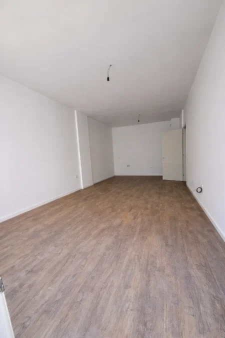 Tirane, shitet apartament 1+1+Ballkon , 82 m² 135 miljon ALL (Rr Dritan Hoxha, Tirane)