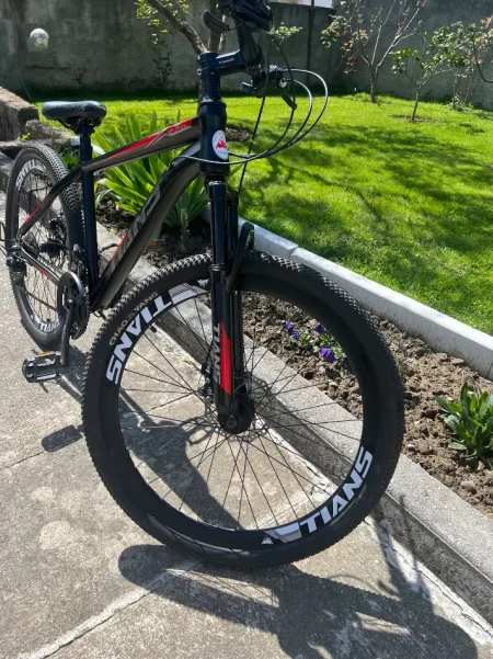 Durres, shes biciklete per djem TITANS TS110 e zeze 165 €