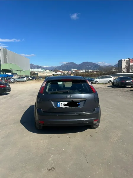 Shqiperi, shes Ford focus Nafte, manuale Klima 2.500 €