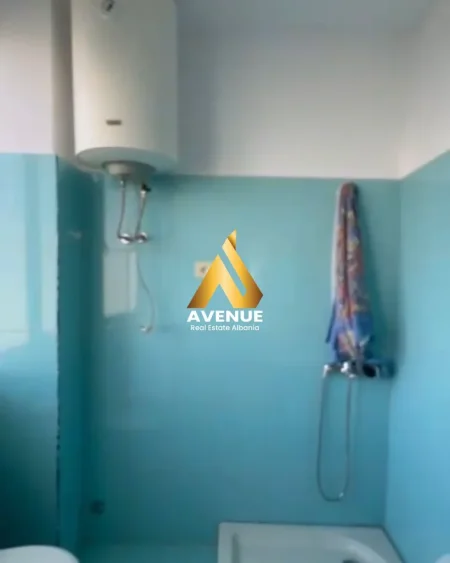 SHITET APARTAMENT 1+1 – PRANË KRYQËZIMIT TË FRESKUT, RRUGA “DALIP TOPI”, TIRANË