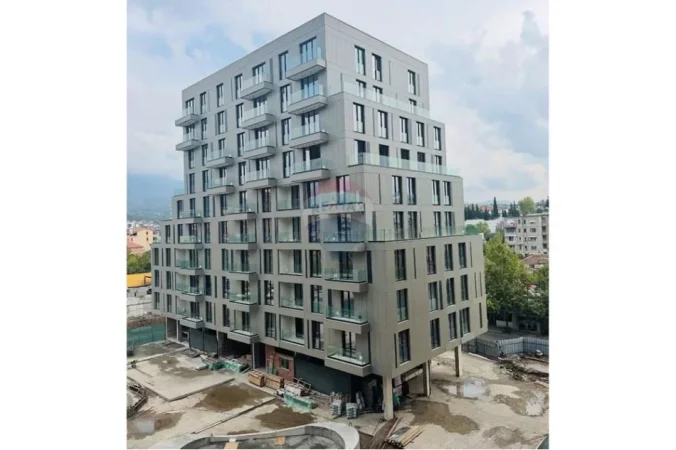 Tirane, shitet , 1.094 m² 2.705.000 € 
