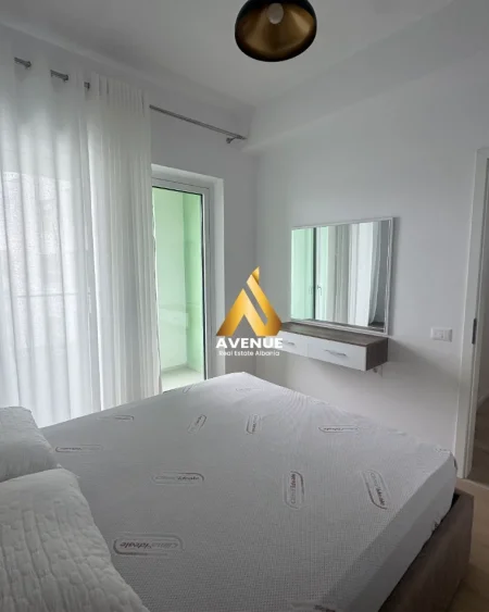Tirane, jepet me qera apartament 1+1 Kati 7, 65 m² 450 € (Rezidenca Kadiu)
