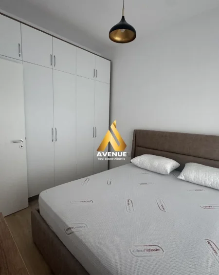 Tirane, jepet me qera apartament 1+1 Kati 7, 65 m² 450 € (Rezidenca Kadiu)