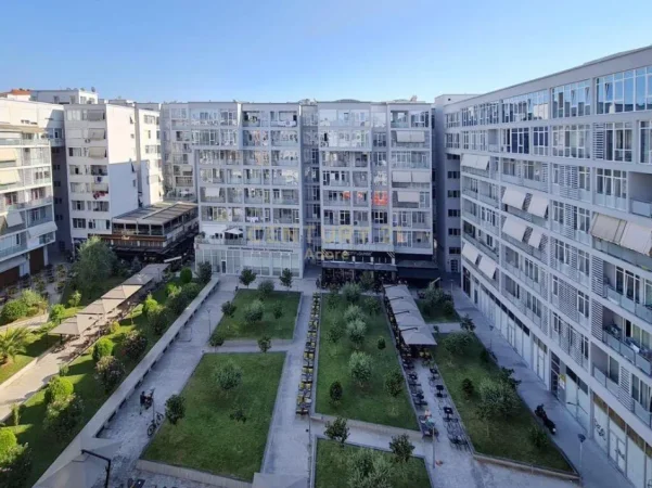 Tirane, jepet me qera apartament 2+1 Kati 6, 90 m² 800 € (komuna e parisit kika 2)
