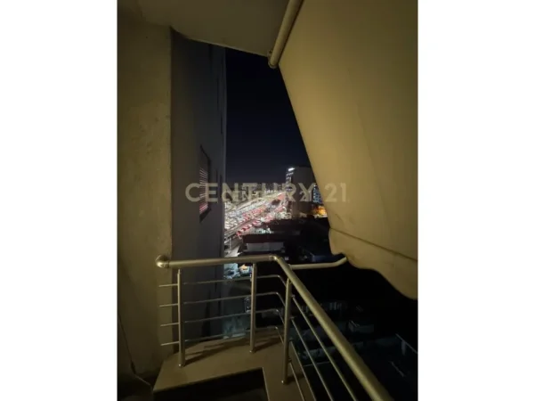 Tirane, jepet me qera apartament 1+1+Ballkon Kati 5, 74 m² 500 € (astir teodor keko unaza e re)