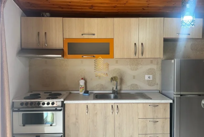 Tirane, jepet me qera apartament 1+1 Kati 3, 85 m² 350 € (Kinostudio)