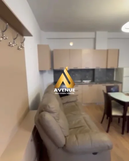 SHITET APARTAMENT 1+1 – PRANË KRYQËZIMIT TË FRESKUT, RRUGA “DALIP TOPI”, TIRANË