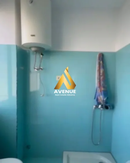 SHITET APARTAMENT 1+1 – PRANË KRYQËZIMIT TË FRESKUT, RRUGA “DALIP TOPI”, TIRANË
