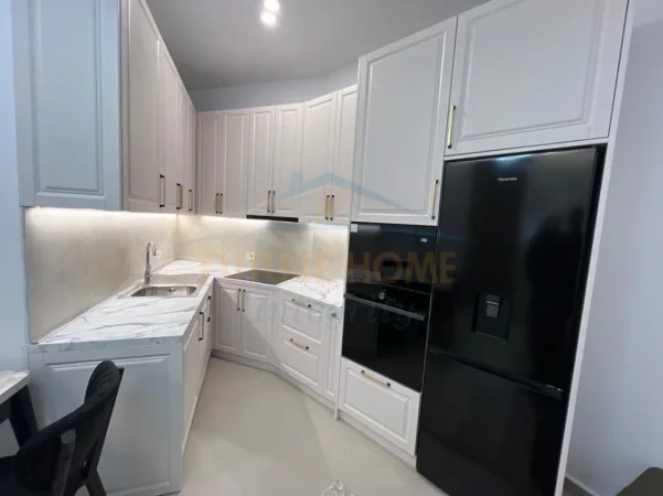 Tirane, jepet me qera shtepi 1 Katshe Kati 1, 90 m² 450 € (REZIDENCA LUNA)