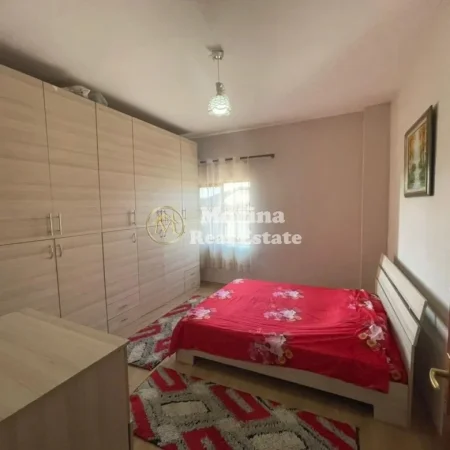 Tirane, jepet me qera apartament 1+1 Kati 3, 60 m² 300 € (Jordan Misja)