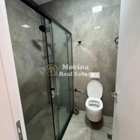 Tirane, jepet me qera apartament 2+1 Kati 3, 98 m² 750 € (Casa Italia)