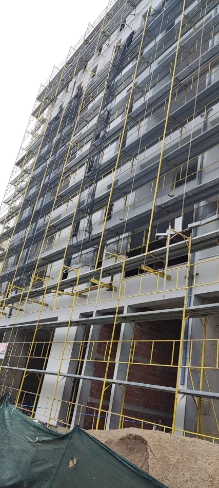 🏠Shitet Apartament 2+1 ne ndertim ne Ali Dem,  135000 Euro