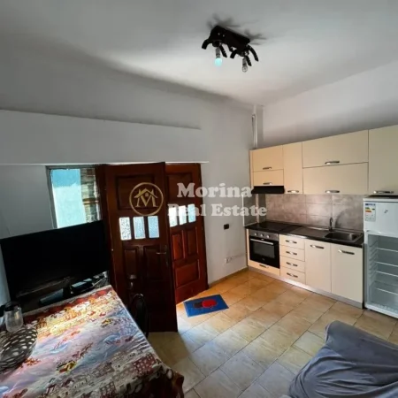 Tirane, jepet me qera apartament 1+1 Kati 1, 55 m² 350 € (Jordan Misja)