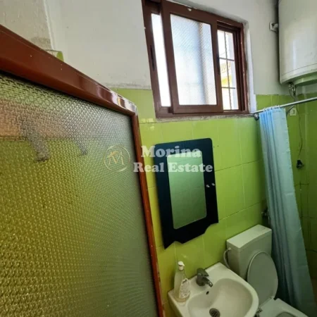 Tirane, jepet me qera apartament 1+1 Kati 1, 55 m² 350 € (Jordan Misja)