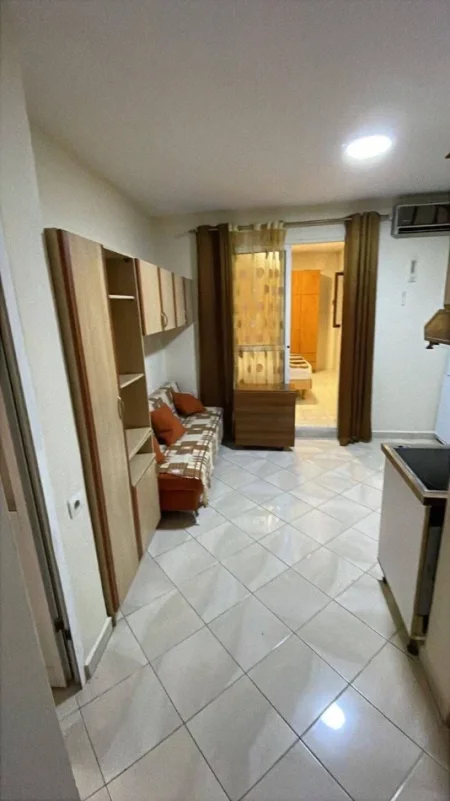 🏡 Jepet me Qera Super Apartament 2+1 tek Bulevardi Zogu i Pare,,  450 mije leke