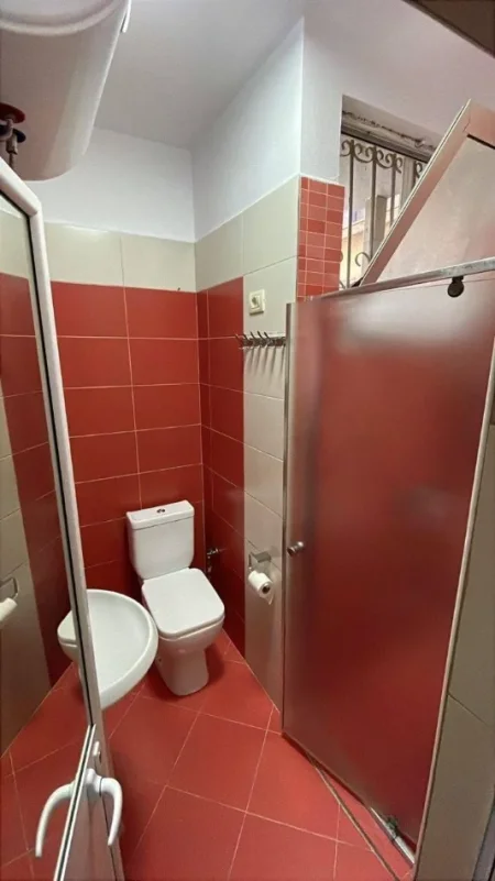 🏡 Jepet me Qera Super Apartament 2+1 tek Bulevardi Zogu i Pare,,  450 mije leke