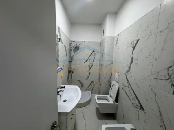 Tirane, shitet apartament 2+1 Kati 1, 104 m² 155.000 € (Fresku)