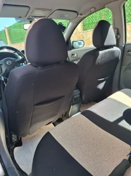 Tirane, shes makine Nissan Almera Nafte, gri metalizato manuale Klima 256.000 km 1.500 €