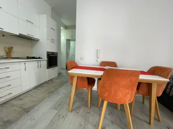 🏠 Me Qera: Apt. 2+1 & 2 Bllk (📍Selvia / Përball Gjimnazit Partizani)🔥 10 min nga Qëndra || Hera e parë me qera ✨️ 75,000 Lekë/ Muaji 💶