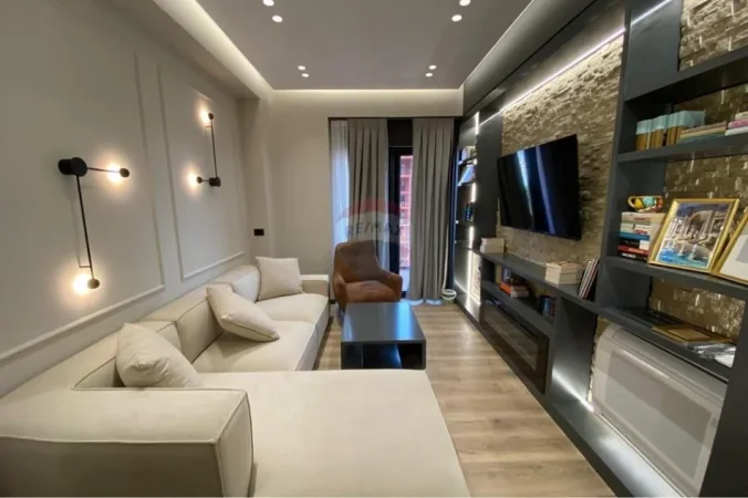 Tirane, jepet me qera apartament 1+1+Aneks+Ballkon Kati 9, 73 m² 1.000 € (Tirana Garden Building)