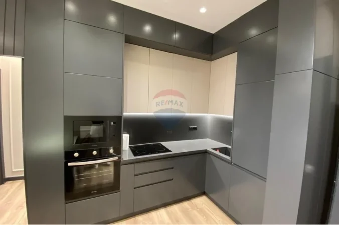 Tirane, jepet me qera apartament 1+1+Aneks+Ballkon Kati 9, 73 m² 1.000 € (Tirana Garden Building)
