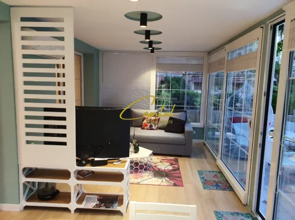 Tirane, jepet me qera apartament 2+1 Kati 1, 135 m² 1.800 € (RRUGA E KOSOVAREVE)