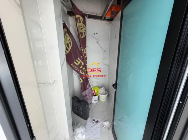 Vlore, jepet me qera ambjent biznesi Kati 0, 130 m² 1.500 € (Rruga Irakli Pylli)