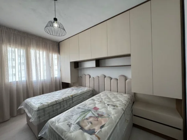Tirane, jepet me qera apartament 2+1 Kati 6, 100 m² 750 € (RIVER RESIDENCE ASTIR)