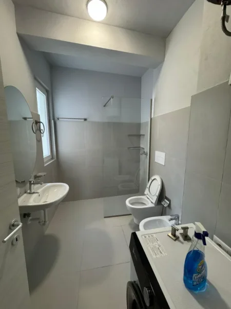 Tirane, jepet me qera apartament 2+1 Kati 6, 100 m² 750 € (RIVER RESIDENCE ASTIR)