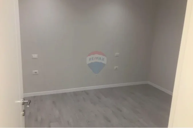 Tirane, jepet me qera apartament 1+1 Kati 3, 80 m² 420 € (Kodra e Priftit)