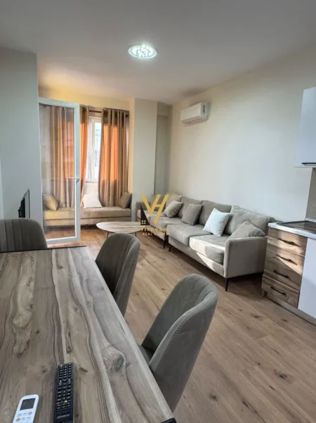 Tirane, jepet me qera apartament 1+1+Ballkon Kati 7, 68 m² 570 € (YZBERISHT)