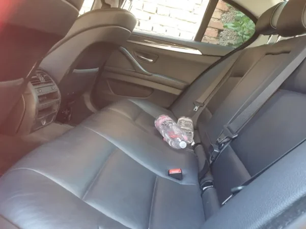 Tirane, shitet makine BMW Seria 5 Benzin, gri metalizato automatik Kondicioner 214.000 km 8500 €