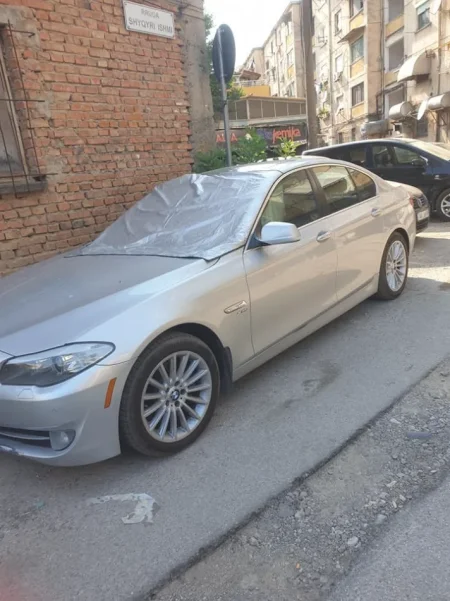 Tirane, shitet makine BMW Seria 5 Benzin, gri metalizato automatik Kondicioner 214.000 km 8500 €