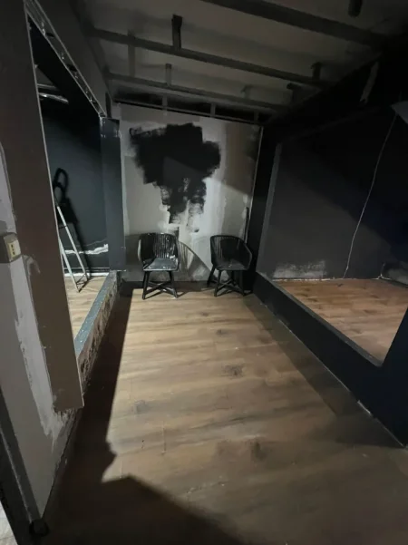 Tirane, jepet me qera dyqan Kati 0, 70 m² 600 € (KOMUNA E PARISIT)