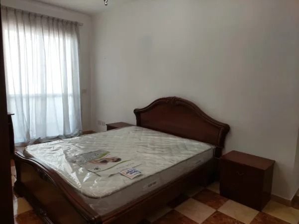 Tirane, jepet me qera apartment 2 +1 650 € Pas Kristalit