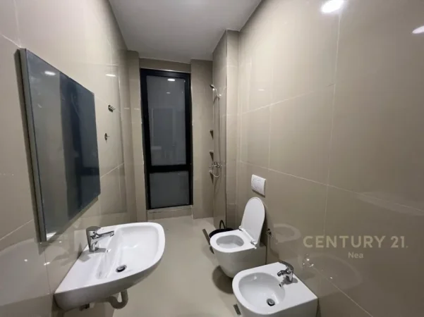 Tirane, shitet apartament 2+1 Kati 8, 78 m² 160.000 € 
