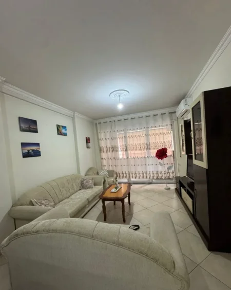 Tirane, jepet me qera apartament 1+1 Kati 4, 70 m² 450 € (ASTIR)