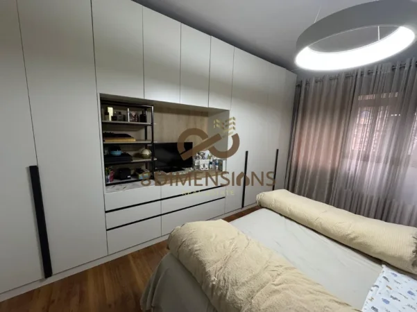 Tirane, jepet me qera apartament 1+1+Ballkon Kati 6, 63 m² 800 € (liqeni artificial i tiranes)