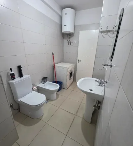 Tirane, jepet me qera apartament 2+1 Kati 3, 92 m² 500 € (Astir)