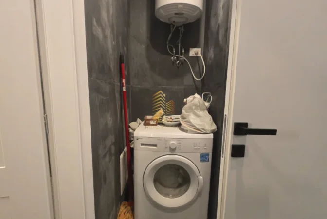 Tirane, jepet me qera apartament 1+1+Ballkon Kati 3, 75 m² 450 € (Astir,)