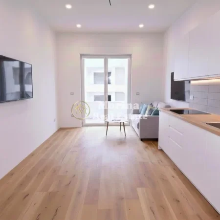 Golem, shitet garsonier Kati 6, 42 m² 52.000 € (Rruga E Detit, Golem)