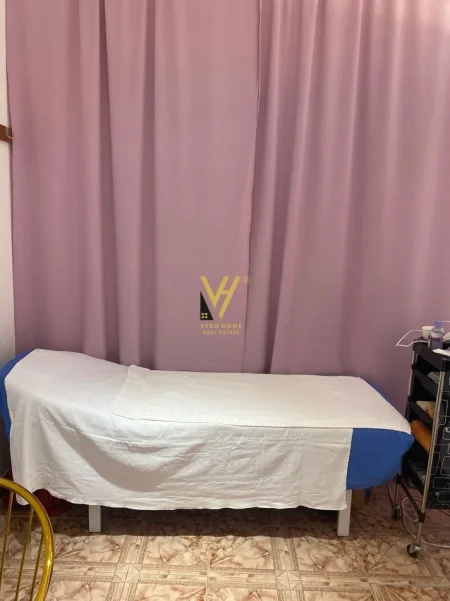 Tirane, jepet me qera ambjent biznesi Kati 0, 15 m² 150 € (ASTIR)