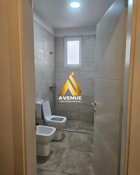 Tirane, jepet me qera apartament Kati 2, 74 m² 1.250 € (rruga papa gjon pali 2)