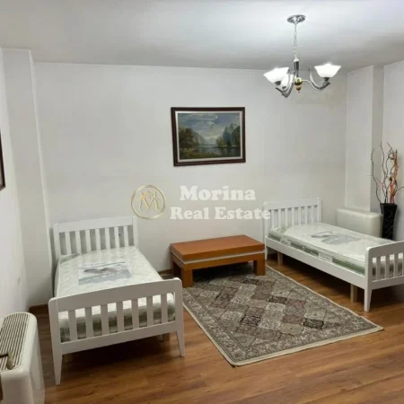 Tirane, jepet me qera shtepi 2+1 Kati 3, 110 m² 450 € (Don Bosko)