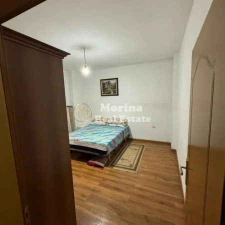 Tirane, jepet me qera shtepi 2+1 Kati 3, 110 m² 450 € (Don Bosko)