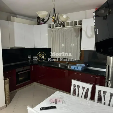 Tirane, jepet me qera shtepi 2+1 Kati 3, 110 m² 450 € (Don Bosko)