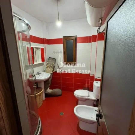 Tirane, jepet me qera shtepi 2+1 Kati 3, 110 m² 450 € (Don Bosko)